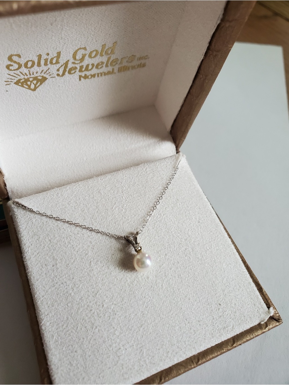 Fresh Water Pearl Diamond Chip Necklace